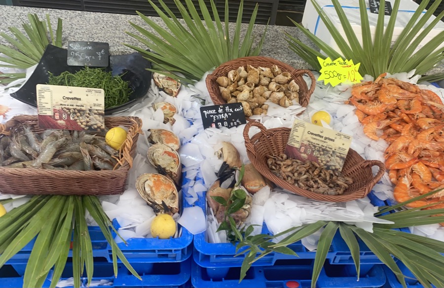 Fresh fish and seafood for Mediterranean diet