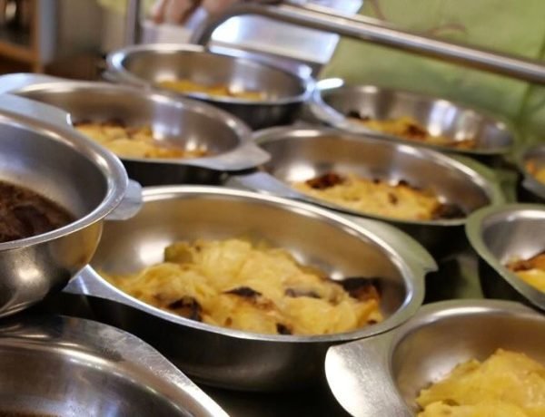 French school cafeteria trolley with beef and potatoes